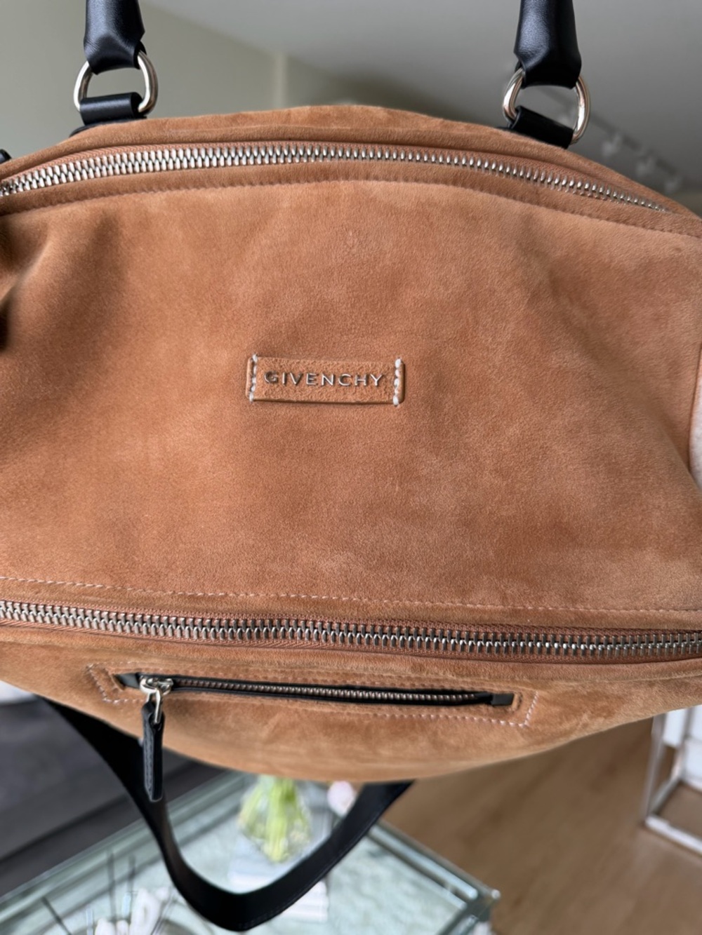 LIMITED EDITION Runway Givenchy Tan Suede Shearling-Trim Pandora Medium - Picture 2 of 9